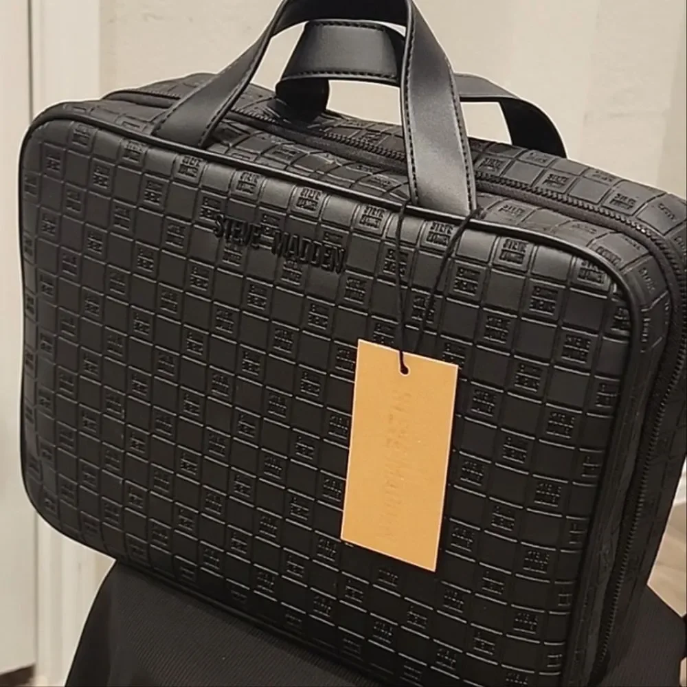 Steve‎ Madden Small Block Logo Weekender Cosmetic Case- Black